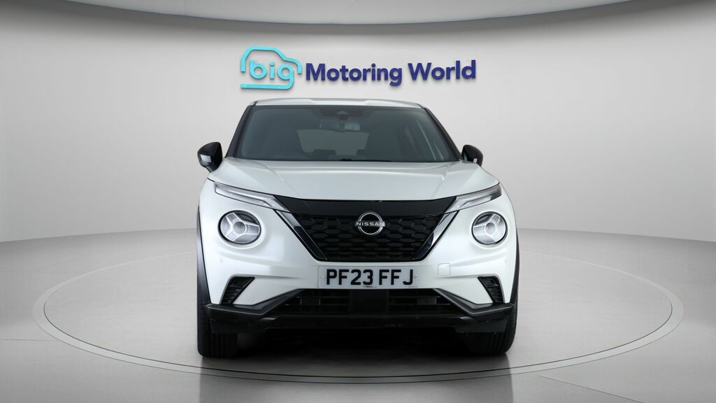 Nissan Juke N-connecta White #2
