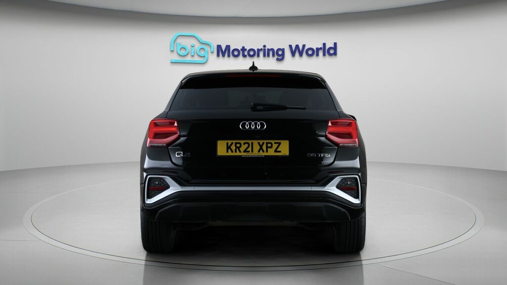 Audi Q2 S Line Black #6
