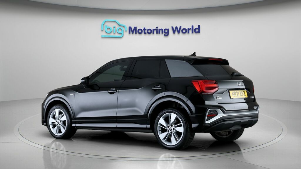 Audi Q2 S Line Black #5