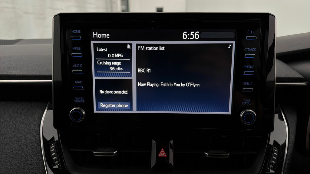 Suzuki Swace 1.8 Hybrid Sz-t Cvt Silver #10