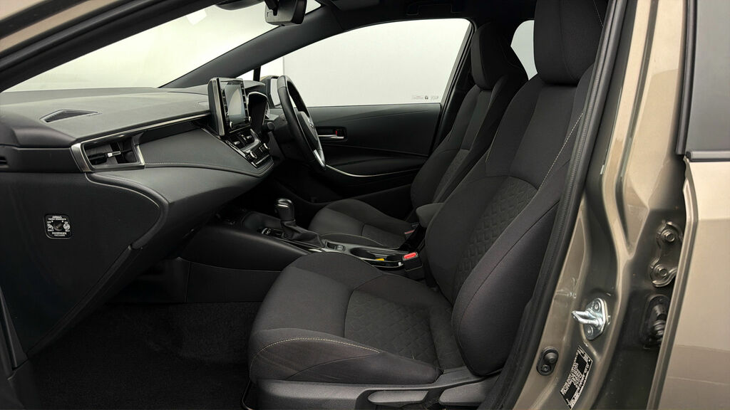 Suzuki Swace 1.8 Hybrid Sz-t Cvt Silver #13