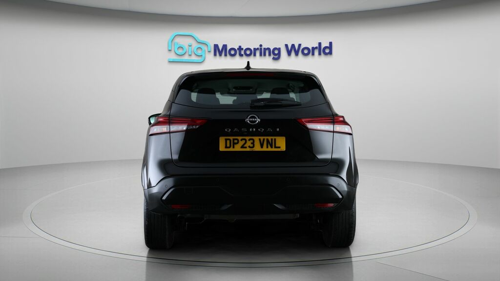Nissan Qashqai Acenta Premium Black #6