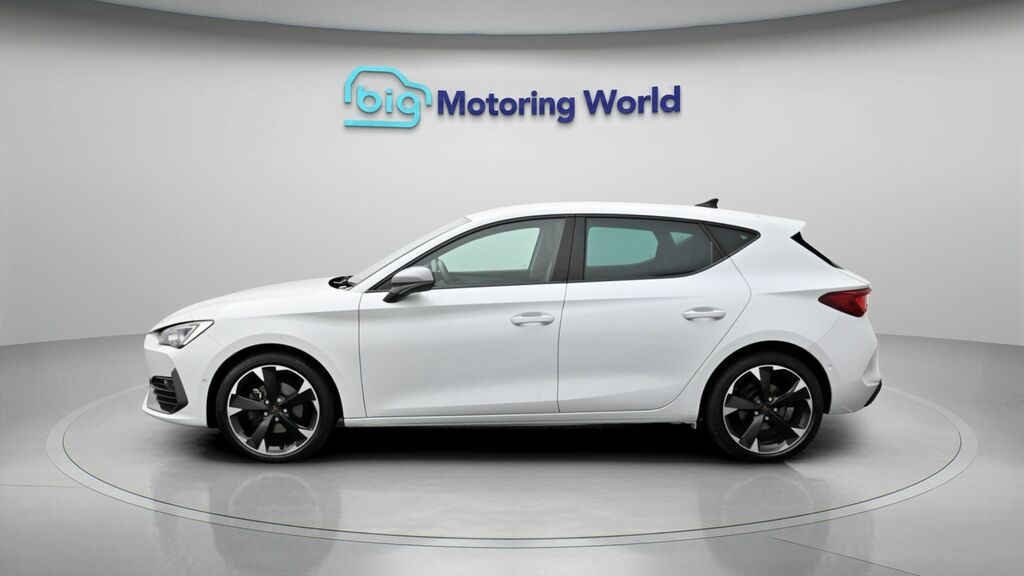 Cupra Leon V1 White #4