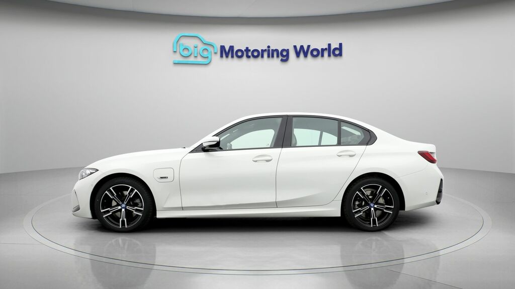 BMW 3 Series M Sport White #4