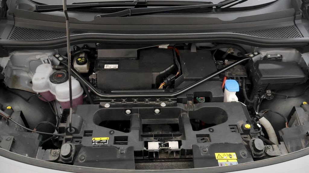 Volkswagen ID.4 Pro Performance 77Kwh Life Suv White #19