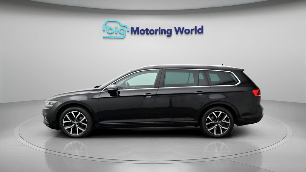 Volkswagen Passat Sel Black #4