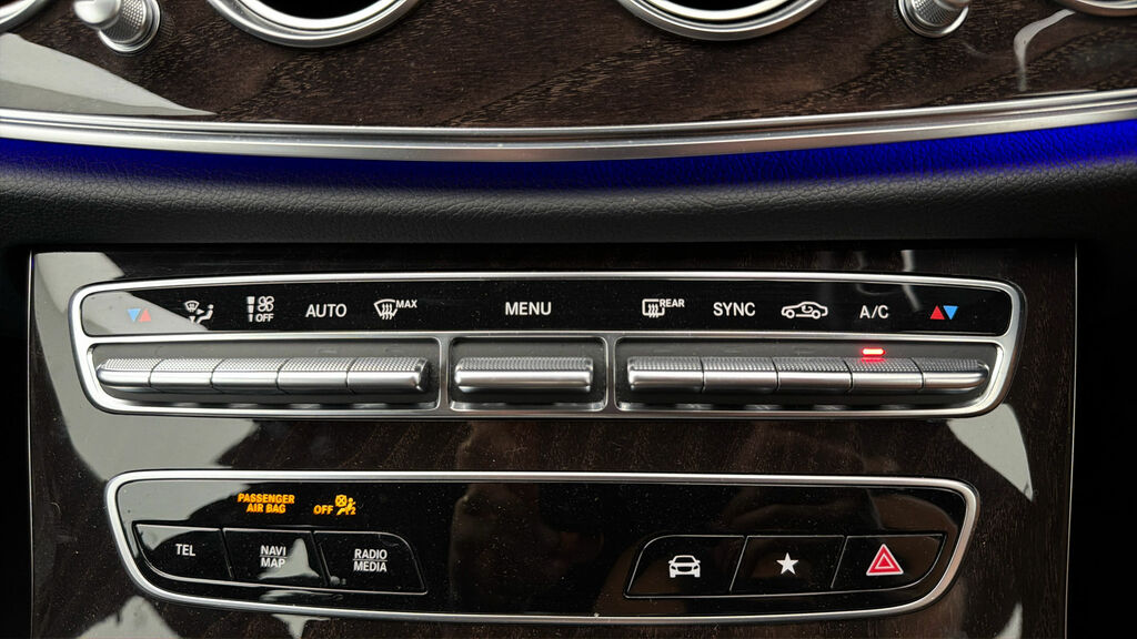 Mercedes-Benz E Class 2.0 2.0 E300de 13.5Kwh Amg Line Edition Estate Blue #11