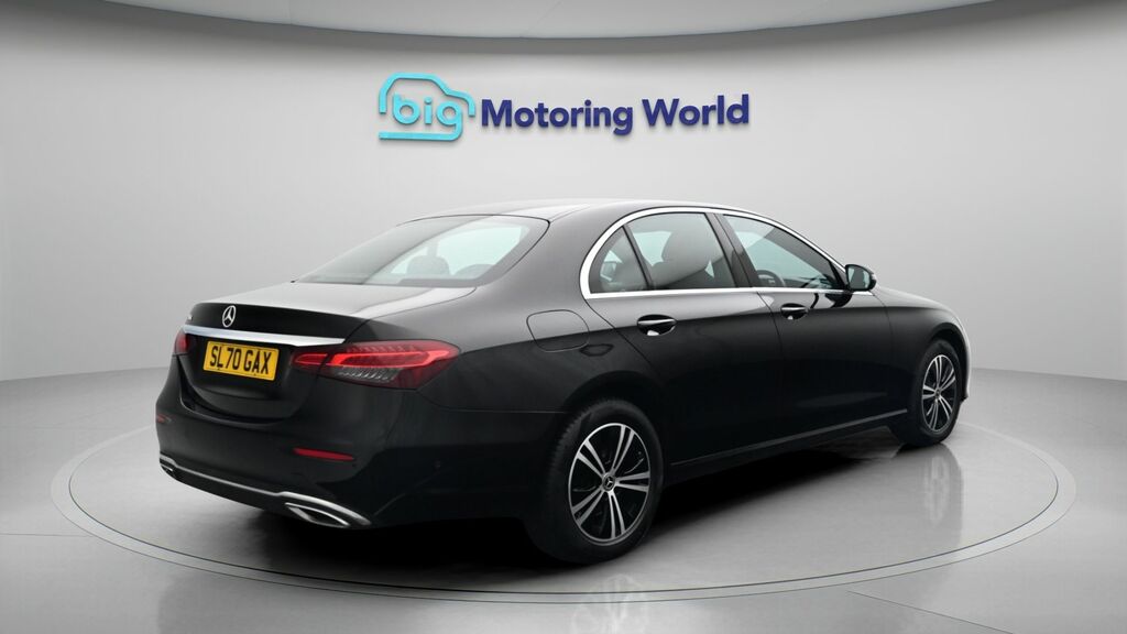 Mercedes-Benz E Class 2.0 2.0 E300de 13.5Kwh Amg Line Edition Estate Blue #7