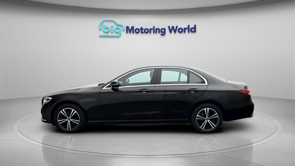 Mercedes-Benz E Class Sport Black #4