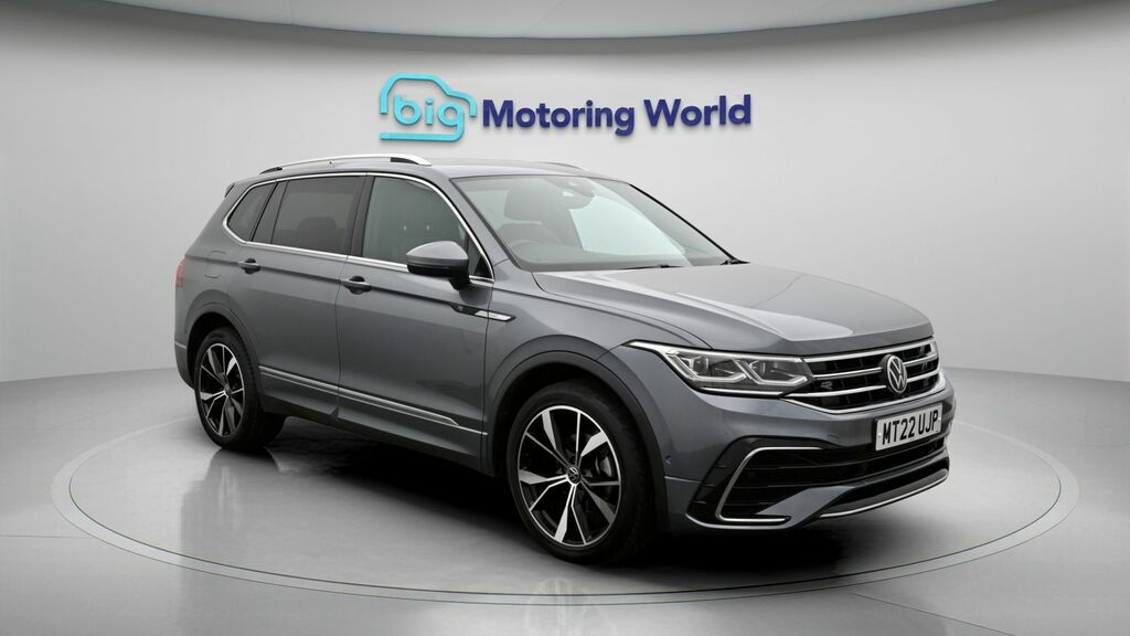 Volkswagen Tiguan Allspace R-line MT22UJP Grey