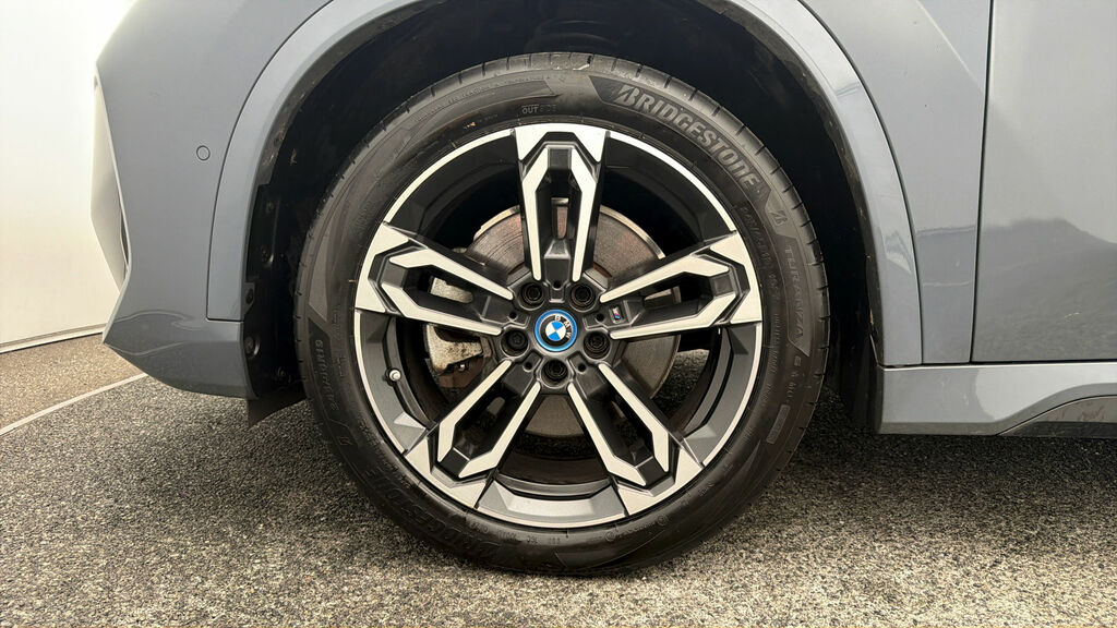 BMW iX1 150Kw Edrive20 M Sport 65Kwh White #17