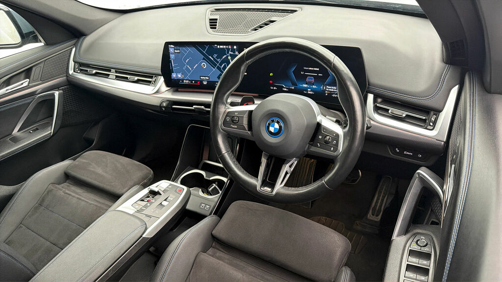 BMW iX1 150Kw Edrive20 M Sport 65Kwh White #9