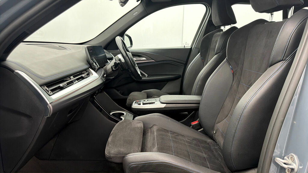 BMW iX1 150Kw Edrive20 M Sport 65Kwh White #13