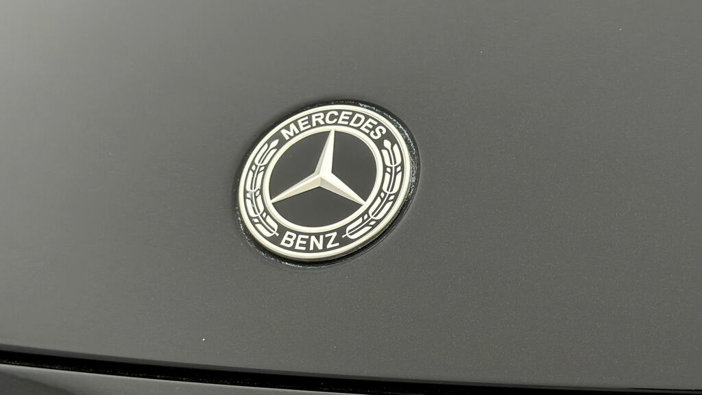 Mercedes-Benz GLA Class Gla 200 D Sport Red #20