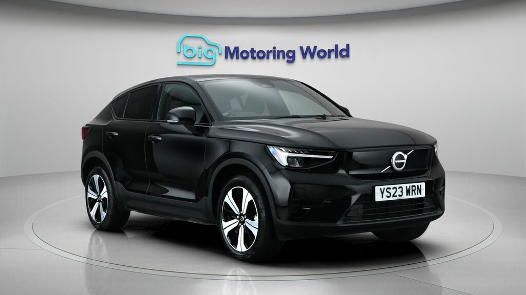 Volvo C40 Core Black