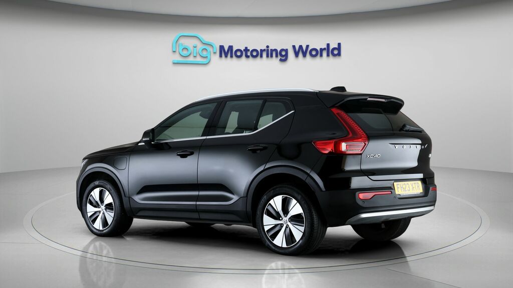 Volvo XC40 Core Black #5