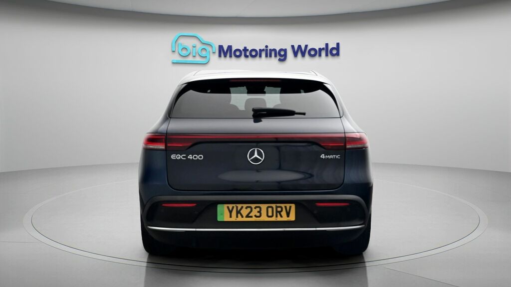Mercedes-Benz EQC Amg Line Blue #6