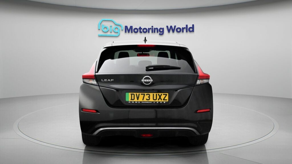 Nissan Leaf N-connecta Black #6