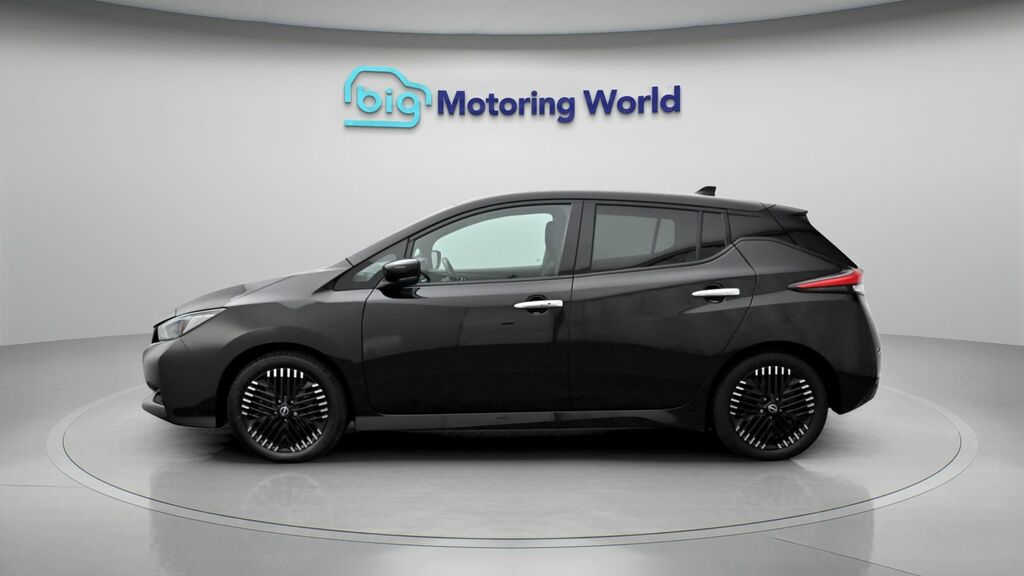 Nissan Leaf N-connecta Black #4