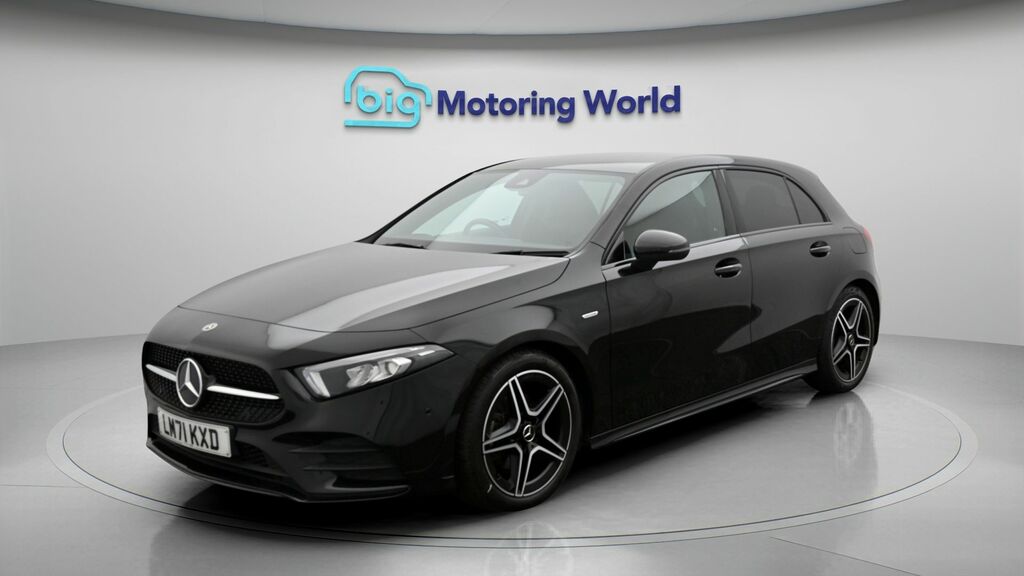 Mercedes-Benz A Class Amg Line Edition Black #3