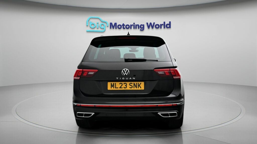Volkswagen Tiguan R-line ML23SNK Black #6