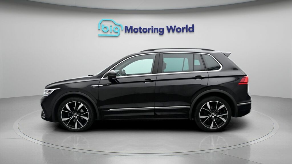 Volkswagen Tiguan R-line ML23SNK Black #4