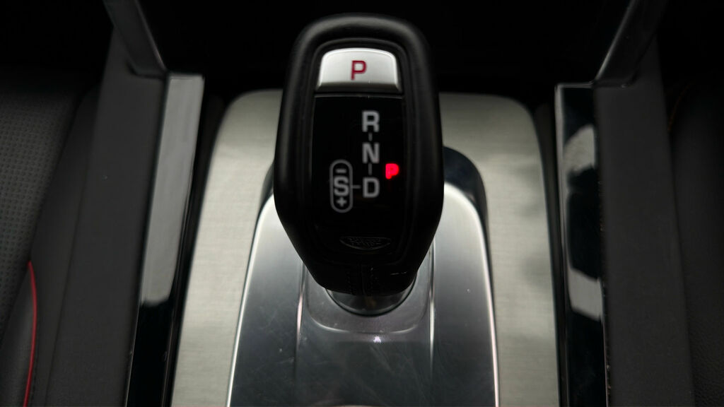 Land Rover Discovery Sport R-dynamic Hse Red #18