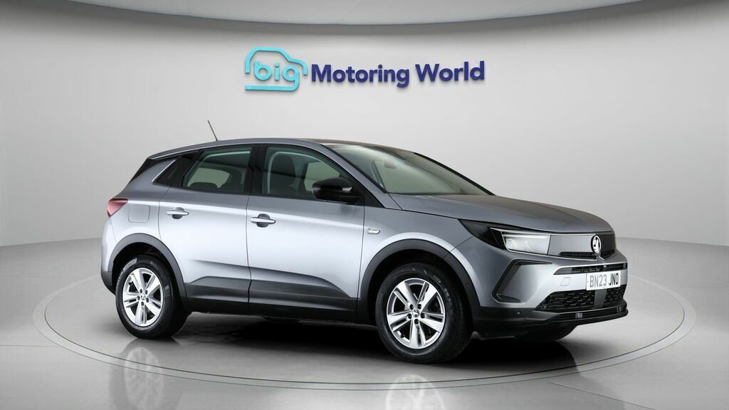 Vauxhall Grandland Design Grey