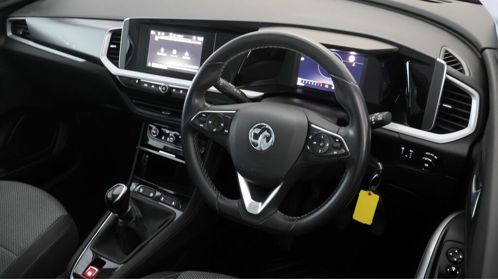 Vauxhall Grandland Suv Red #9