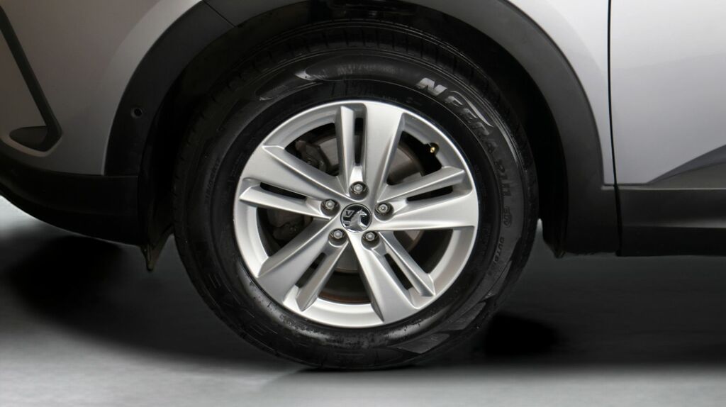 Vauxhall Grandland Suv Red #17