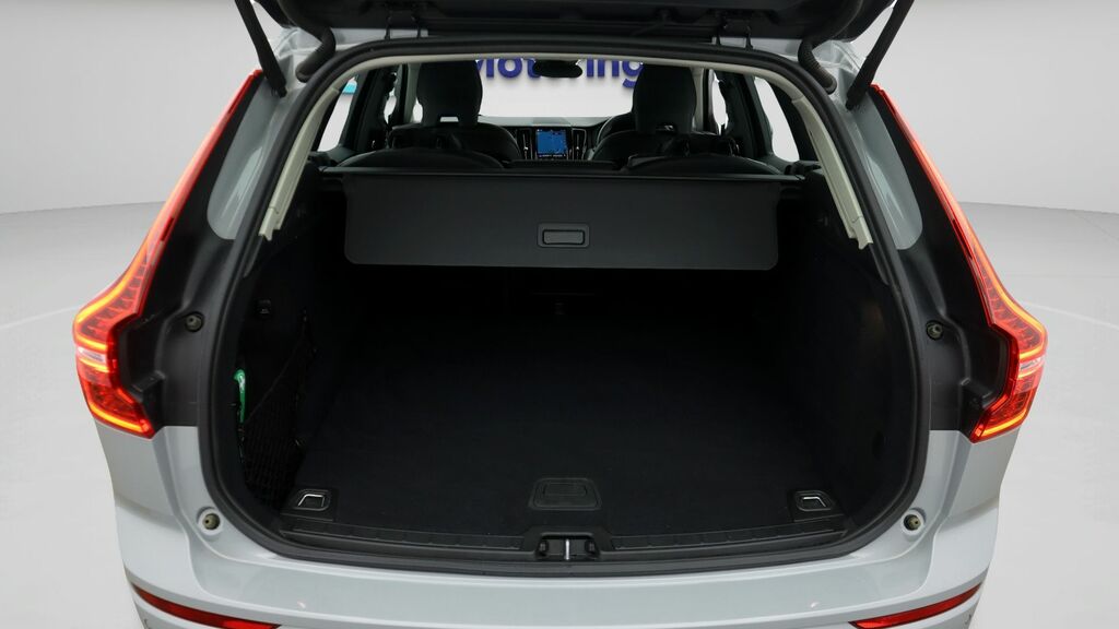 Volvo XC60 2.0 B5p Plus Dark Awd Geartronic Grey #17