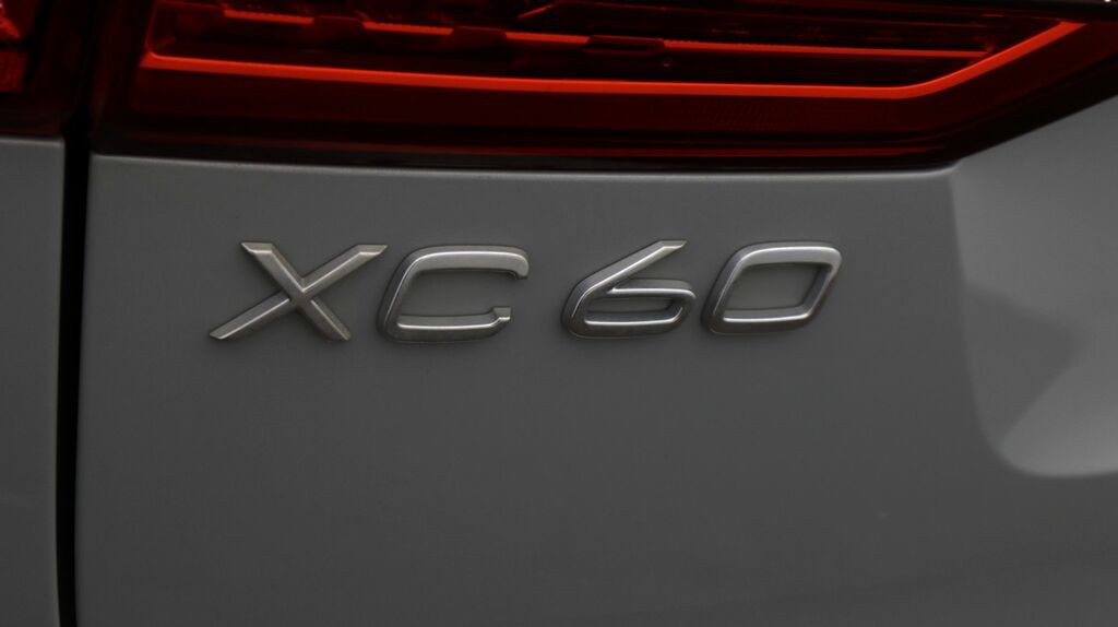 Volvo XC60 2.0 B5p Plus Dark Awd Geartronic Grey #20