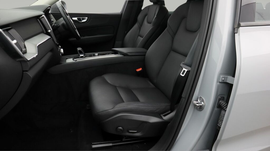 Volvo XC60 2.0 B5p Plus Dark Awd Geartronic Grey #14