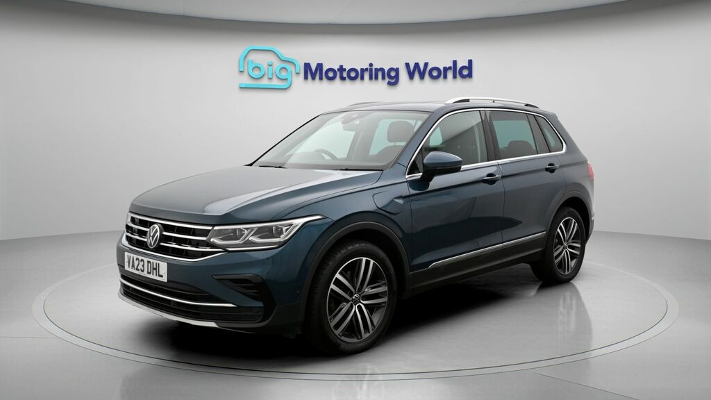 Volkswagen Tiguan Elegance Blue #3