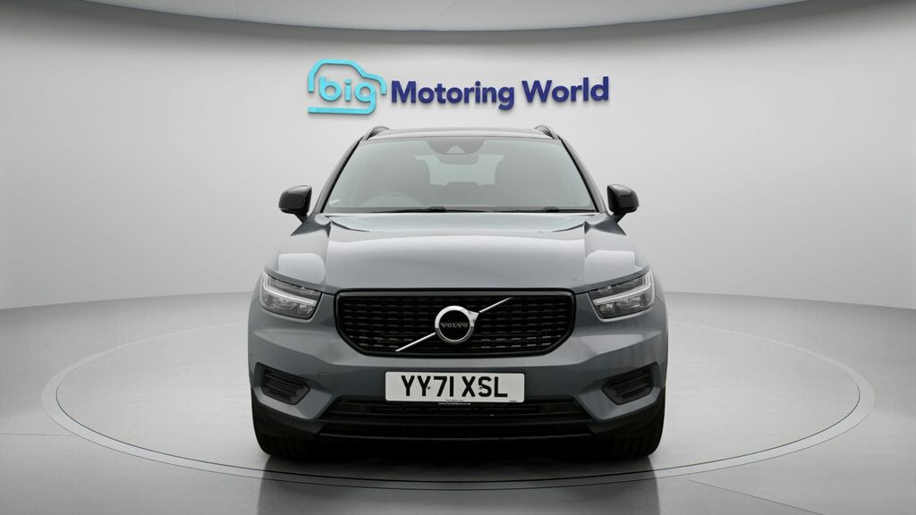 Volvo XC40 Plus Grey #2