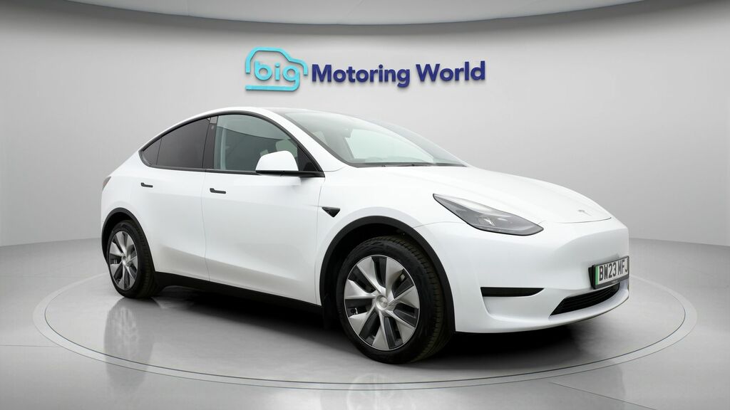 Tesla Model Y Y Model Y Rwd White
