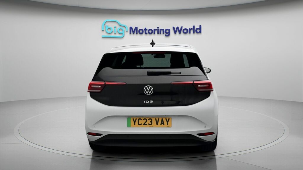 Volkswagen ID.3 Tour White #6