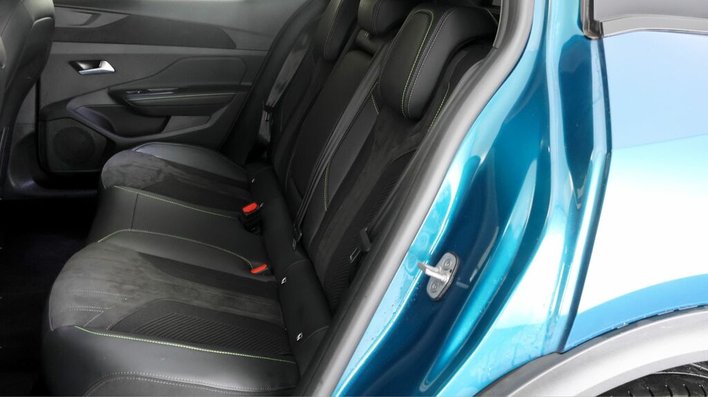 Peugeot 408 Gt Black #16