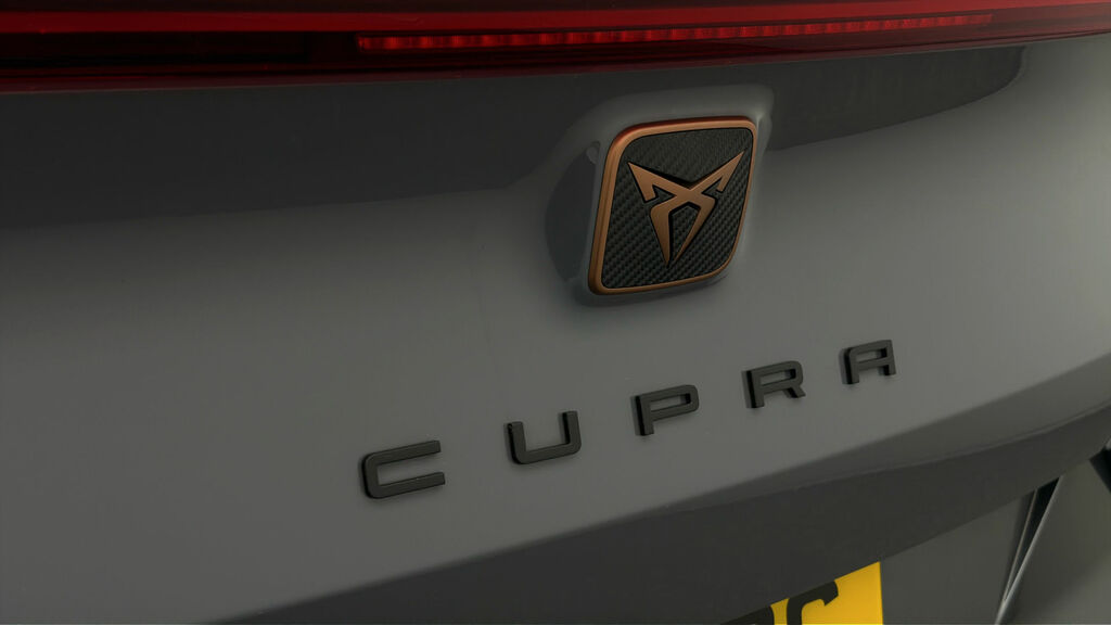 Cupra Formentor 2.0 Tsi 310 Vz2 Dsg 4Drive Estate Black #19