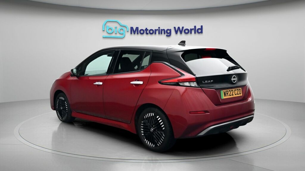 Nissan Leaf N-connecta Red #5