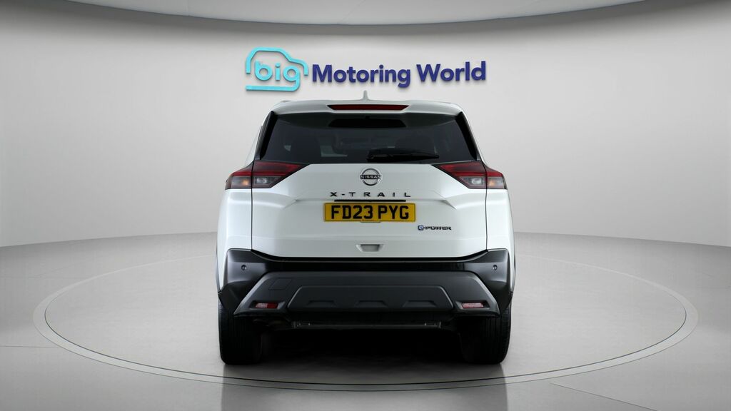 Nissan X-Trail N-connecta White #6