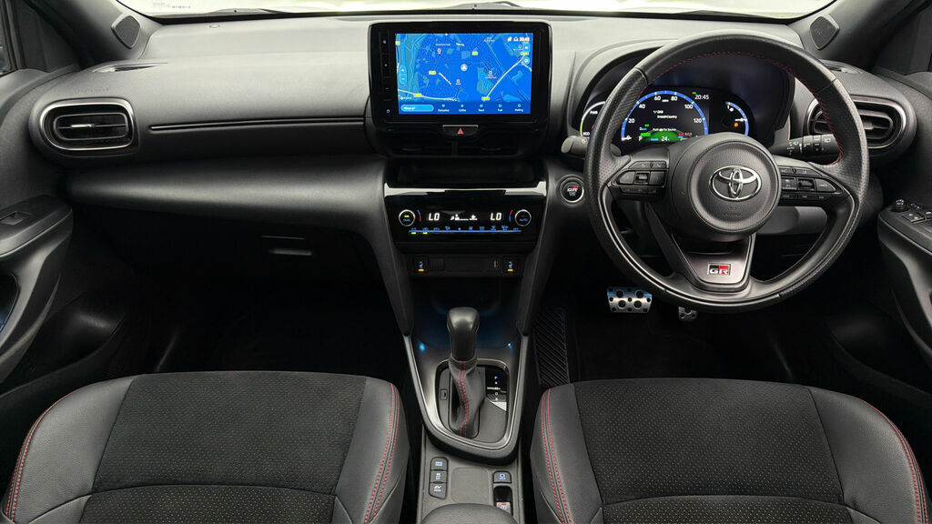 Toyota Yaris Cross Excel Silver #12
