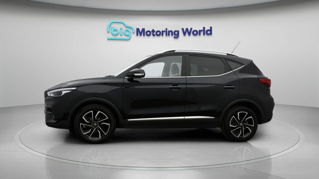MG ZS Exclusive Black #4