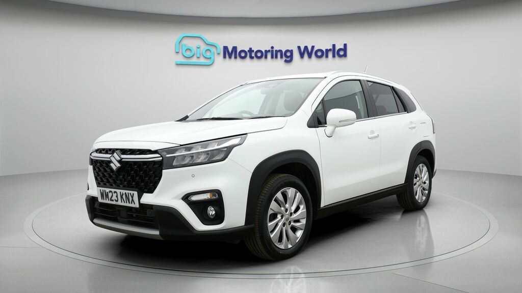 Suzuki S Cross Motion White #3
