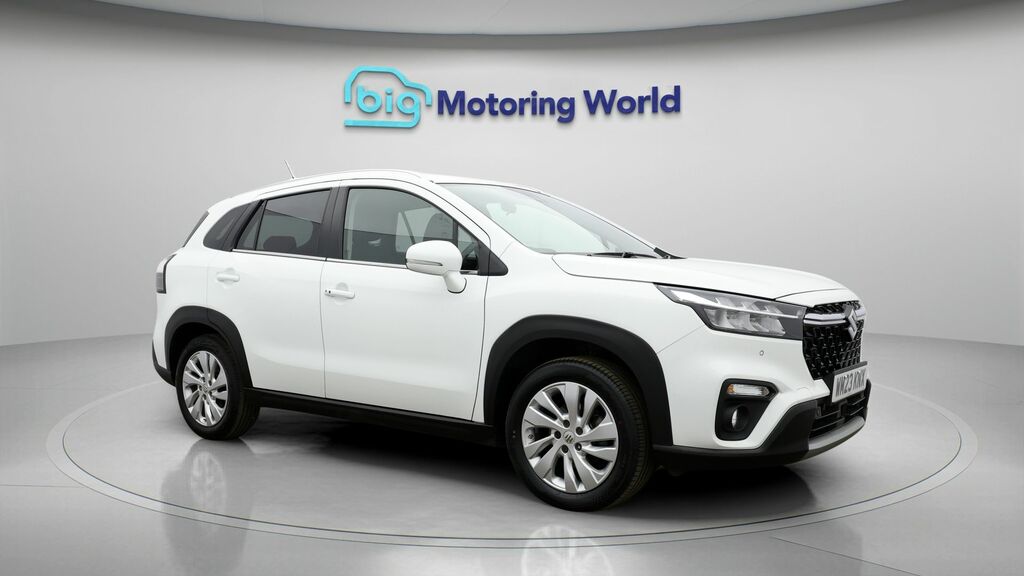 Suzuki S Cross Motion White