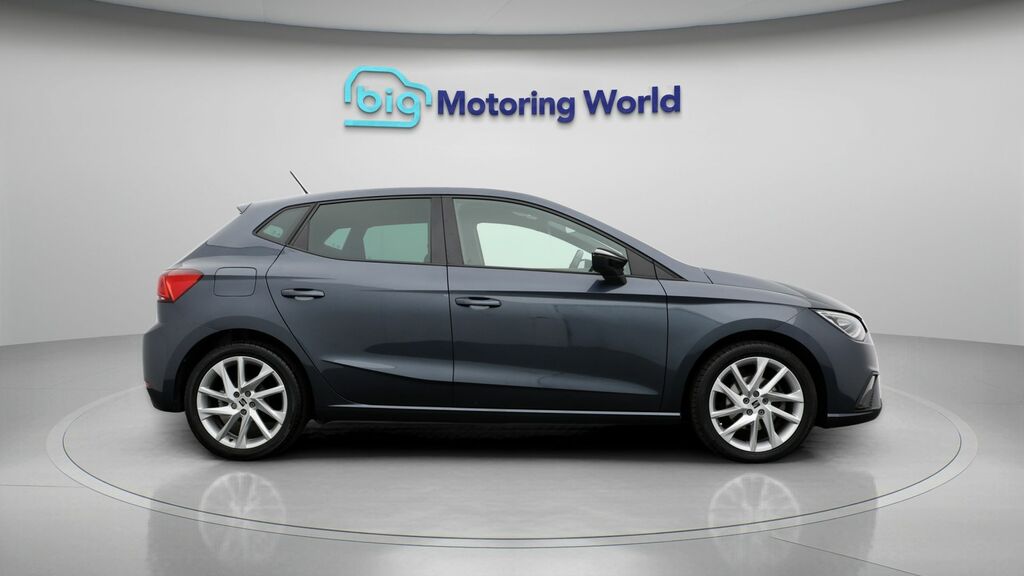 Seat Ibiza Seat Hatchback 1.0 Tsi 95 Fr Edition Red #8