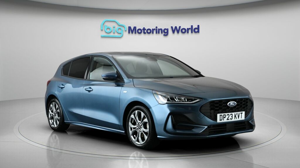 Ford Focus St-line Blue