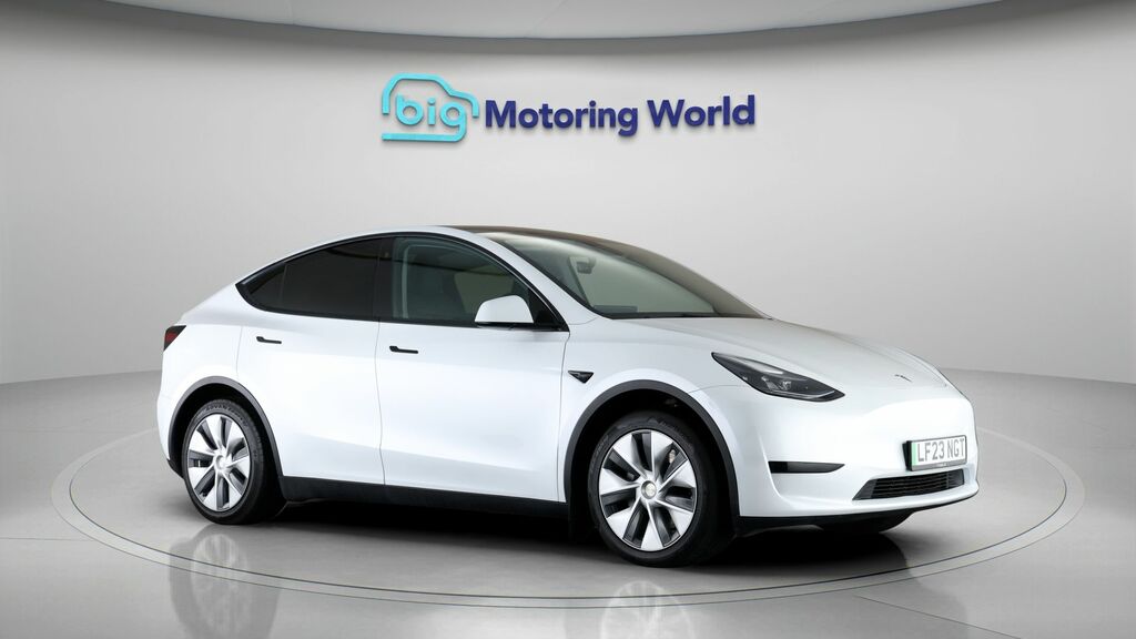 Tesla Model Y Y Model Y Rwd White