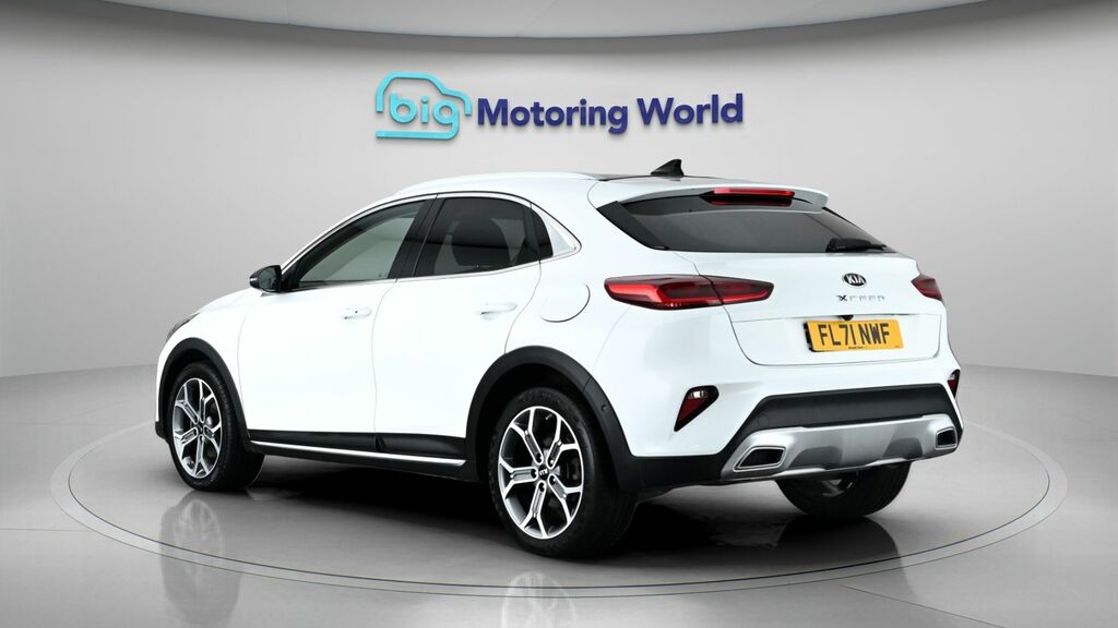 Kia Xceed 4 White #5