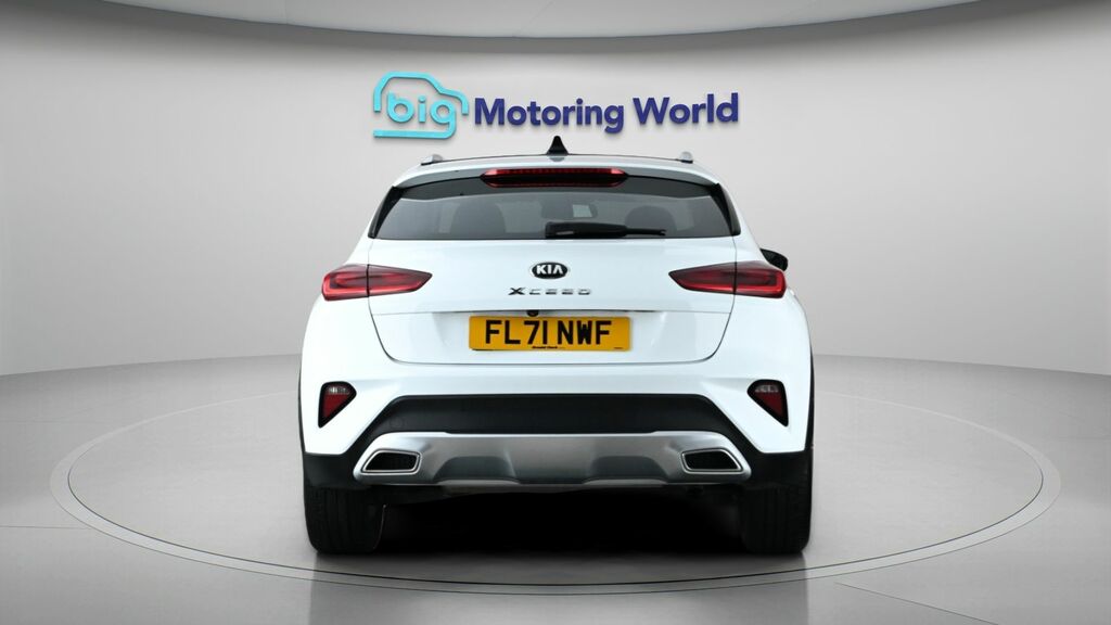Kia Xceed 4 White #6